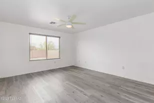 8569 W Amazilia Pl, Tucson, AZ 85757 - Photo 12