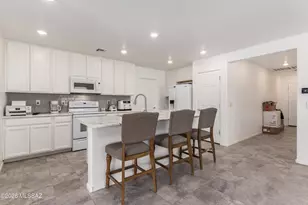 8569 W Amazilia Pl, Tucson, AZ 85757 - Photo 1