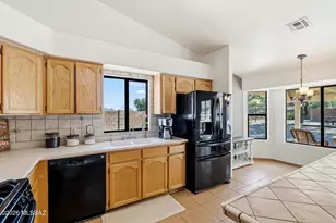 1735 W Avenida De Amelia, Sahuarita, AZ 85629 - Photo 10