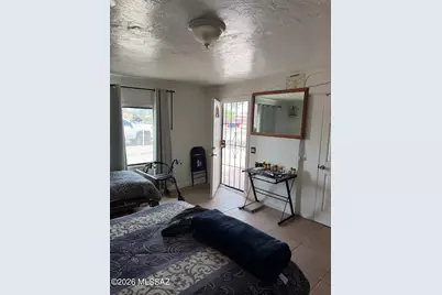 361 W Aviation Drive, Tucson, AZ 85713 - Photo 8