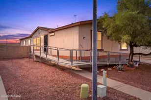 5030 S Mesquite Club Ln, Tucson, AZ 85706 - Photo 2