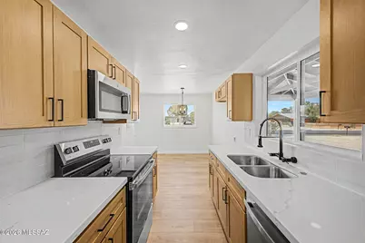 1322 N Rosemont Boulevard, Tucson, AZ 85712 - Photo 2