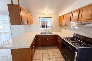 1133 W Edgewater Dr, Tucson, AZ 85704 - Photo 2