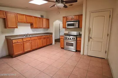 601 N San Jose Avenue, Tucson, AZ 85745 - Photo 2