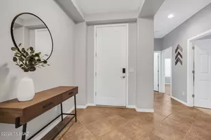 8241 N Stonehill Dr, Tucson, AZ 85743 - Photo 8