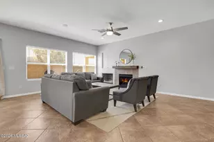 8241 N Stonehill Dr, Tucson, AZ 85743 - Photo 16