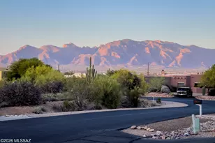 3527 W Desert Tulip Ct, Tucson, AZ 85745 - Photo 2