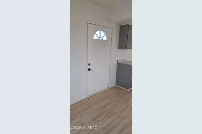 2602 E Walnut Street #9, Tucson, AZ 85706 - Photo 2
