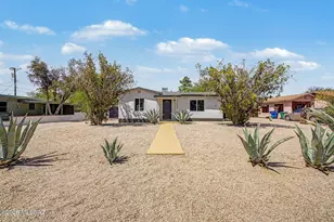 2551 E Monte Vista Dr, Tucson, AZ 85716 - Photo 2