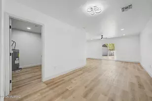 2551 E Monte Vista Dr, Tucson, AZ 85716 - Photo 12