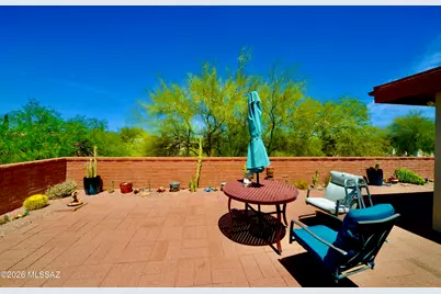 858 S Camino Guarina, Green Valley, AZ 85614 - Photo 10