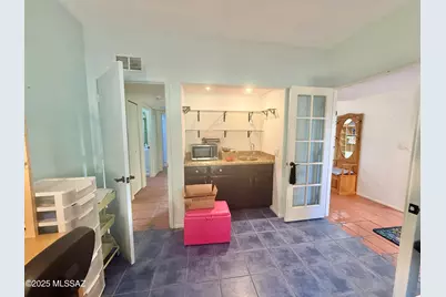8110 E Rivenoak Circle, Tucson, AZ 85715 - Photo 12