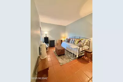 8110 E Rivenoak Circle, Tucson, AZ 85715 - Photo 20