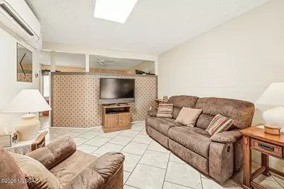 1105 S Calle De Las Casitas, Green Valley, AZ 85614 - Photo 12