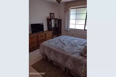 360 S Paseo Pena #B, Green Valley, AZ 85614 - Photo 12