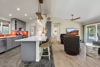 2201 S Diamond Bar Lane, Tucson, AZ 85713 - Photo 16