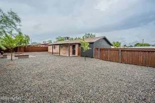 2203 N Flores Dr, Tucson, AZ 85705 - Photo 16