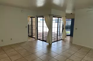 4279 N River Grove Cir, Tucson, AZ 85719 - Photo 2
