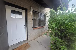 211 W Roger Rd, Tucson, AZ 85705 - Photo 22