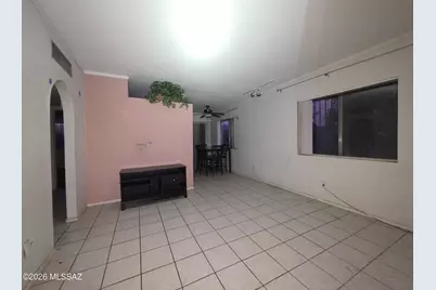 211 W Roger Road #24, Tucson, AZ 85705 - Photo 6