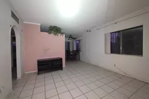 211 W Roger Rd, Tucson, AZ 85705 - Photo 6