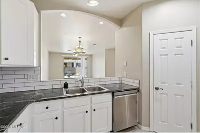 525 W Deerview Court, Green Valley, AZ 85614 - Photo 16