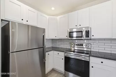 525 W Deerview Court, Green Valley, AZ 85614 - Photo 4