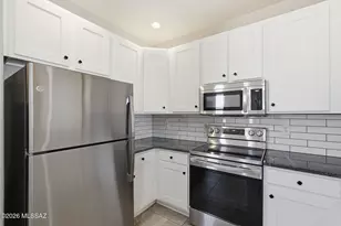 525 W Deerview Ct, Green Valley, AZ 85614 - Photo 4