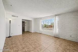 352 W Marcus Dr, Tucson, AZ 85756 - Photo 6