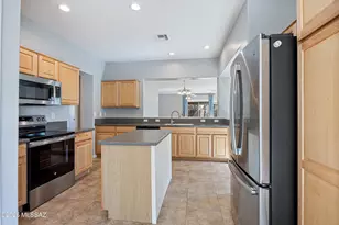7508 W Phobos Dr, Tucson, AZ 85743 - Photo 14