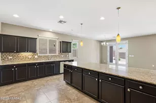 39054 S Running Roses Ln, Saddlebrooke, AZ 85739 - Photo 20