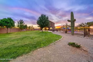 18391 S McCone Ct, Sahuarita, AZ 85629 - Photo 10
