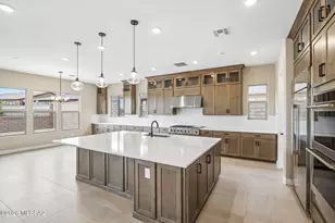 7530 W Beloperon Ln, Marana, AZ 85658 - Photo 8