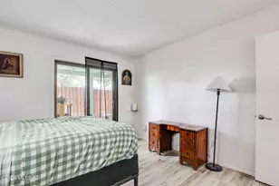 1913 W La Osa Dr, Tucson, AZ 85705 - Photo 12