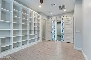 2447 N Wychwood Ct, Tucson, AZ 85749 - Photo 32