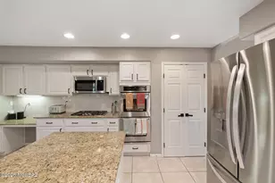 10736 N Torey Ln, Oro Valley, AZ 85737 - Photo 12