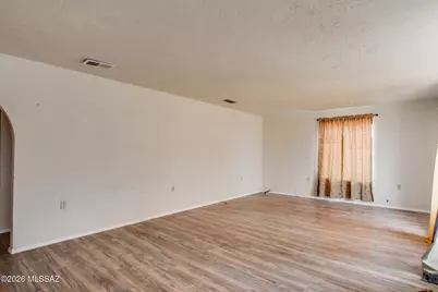 12280 W Daviti Lane, Tucson, AZ 85736 - Photo 8