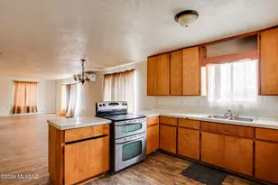 12280 W Daviti Ln, Tucson, AZ 85736 - Photo 4