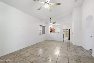 9557 N Englewood Dr, Tucson, AZ 85743 - Photo 4