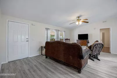 1860 W Alsis Lane, Tucson, AZ 85705 - Photo 12