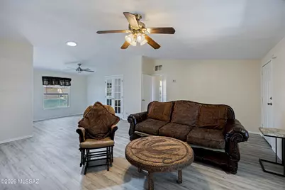 1860 W Alsis Lane, Tucson, AZ 85705 - Photo 14