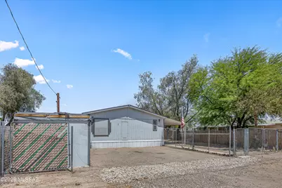 1860 W Alsis Lane, Tucson, AZ 85705 - Photo 2