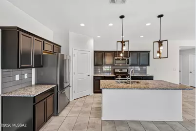 7556 S Circulo Rio Blanco, Tucson, AZ 85756 - Photo 8