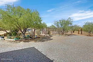 11762 W Peaceful Ln, Tucson, AZ 85735 - Photo 40