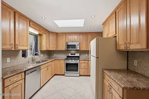 5601 E Julius Stra, Tucson, AZ 85712 - Photo 10
