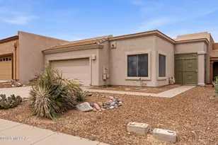 2521 S Pecan Valley Pl, Green Valley, AZ 85614 - Photo 2