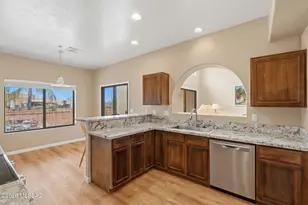 2521 S Pecan Valley Pl, Green Valley, AZ 85614 - Photo 6
