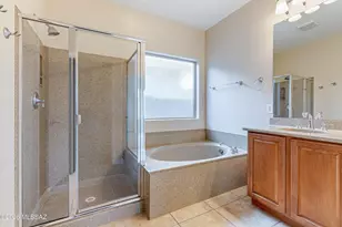 1106 W Montelupo Dr, Oro Valley, AZ 85755 - Photo 18