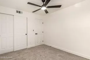 9035 E Berkshire Cir, Tucson, AZ 85710 - Photo 30