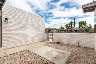 9035 E Berkshire Cir, Tucson, AZ 85710 - Photo 8